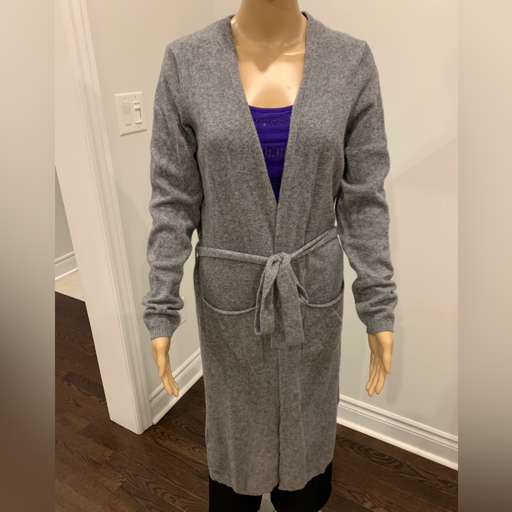 TAHARI 100% cashmere  long cardigan